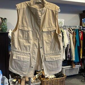 Cabela’s Men’s Classic Fit Full Zip Fishing Hunting Vest XL Beige Cotton Pockets